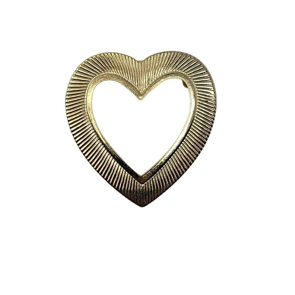 Vintage VALENTINES DAY Gold Tone Etched Heart Brooch Pin Pendant Gift Collectibl